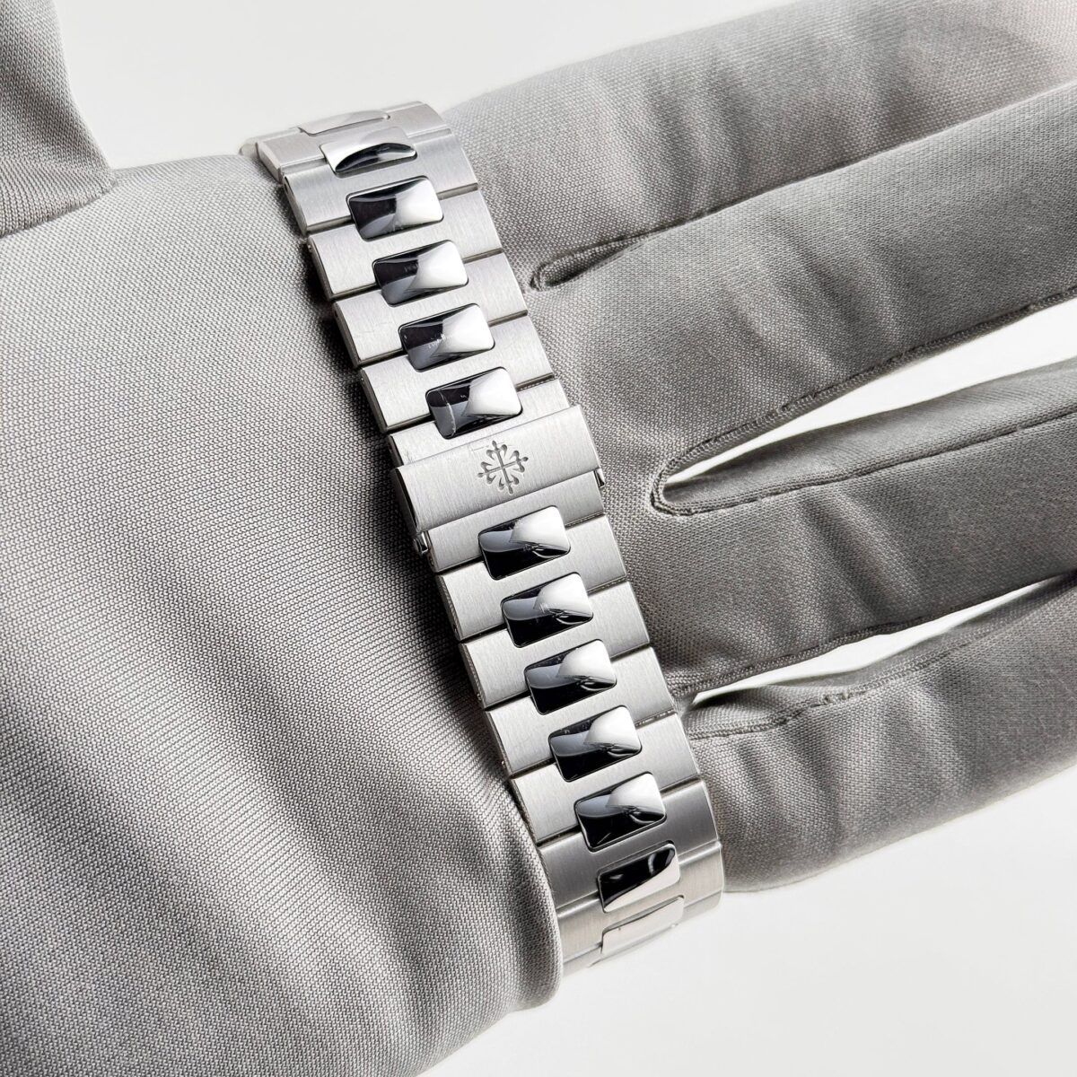 Patek Philippe Nautilus Date Platinum Emeralds Black Dial Replica