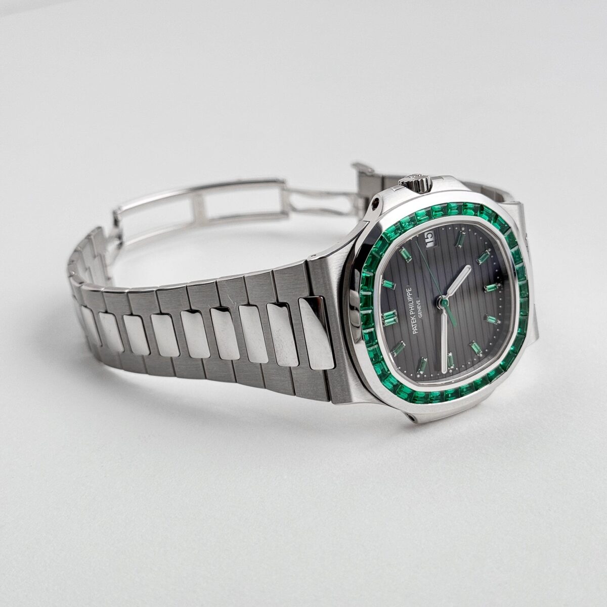 Patek Philippe Nautilus Date Platinum Emeralds Black Dial Replica